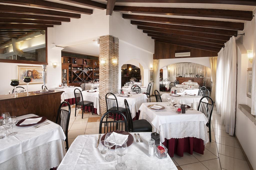 Hotel Ristorante Alla Botte Портогруаро Екстериор снимка