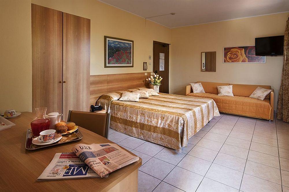 Hotel Ristorante Alla Botte Портогруаро Екстериор снимка